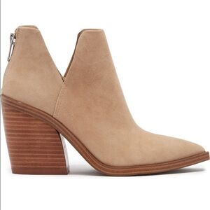 [Vince Camuto] Tan Suede Leather Gigietta Block Heel Pointed Toe Ankle Boots